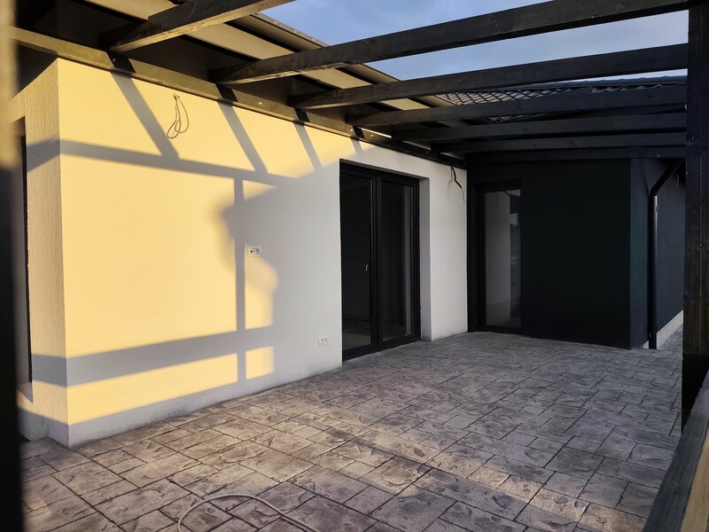 Gulia casa top 4 camere 2 bai placa, aproape de padure merita vazuta