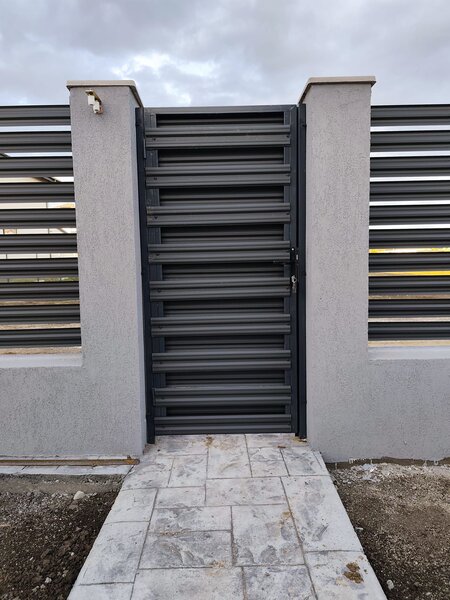 Gulia casa top 4 camere 2 bai placa, aproape de padure merita vazuta